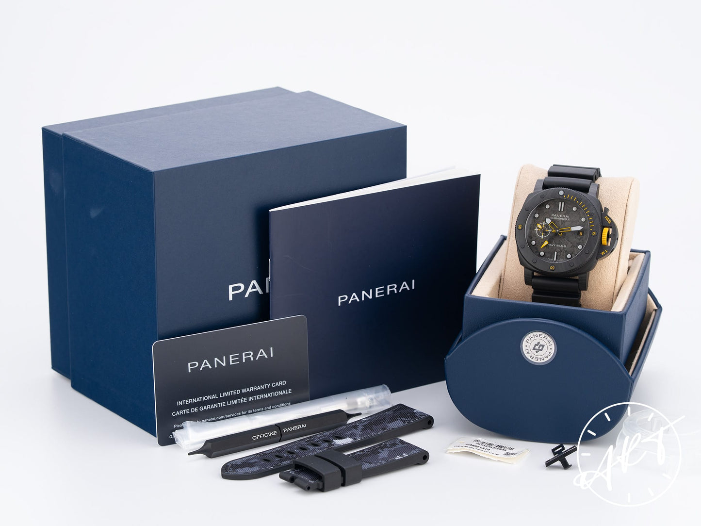 Panerai Submersible GMT Carbotech Navy SEALS 162 Pcs Ltd Watch PAM01324 BP