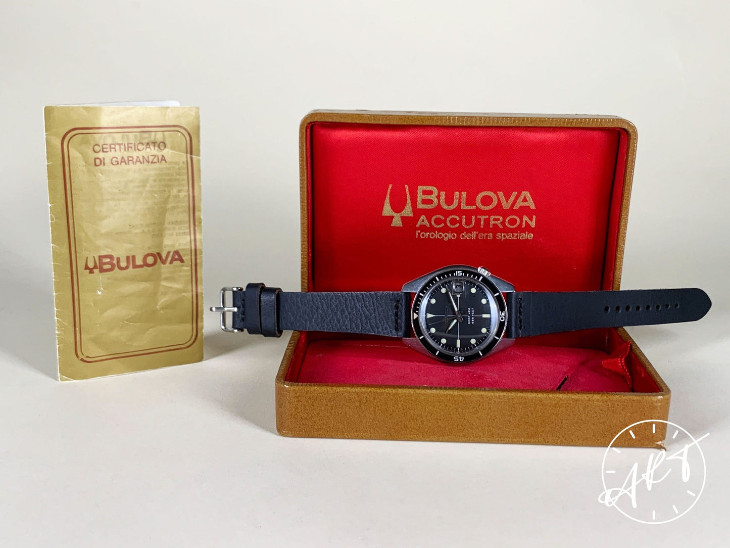 Vintage 1970 Accutron Deep Sea 666 Feet 218 Black Dial SS Tuning Fork Watch BP