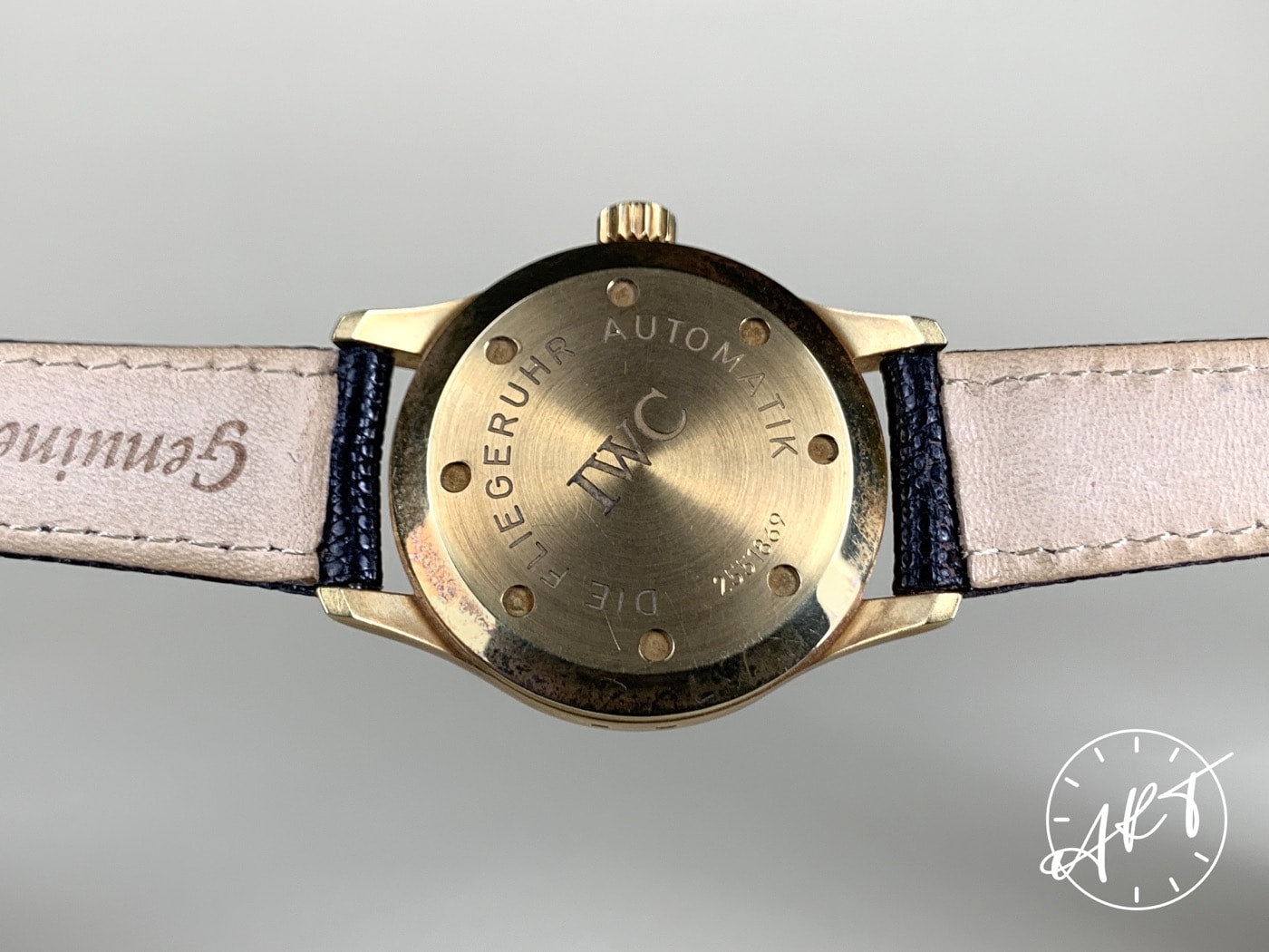 IWC Pilot Black Dial Gorgeous Patina Gold 18K Gold Auto Military Watch IW324103