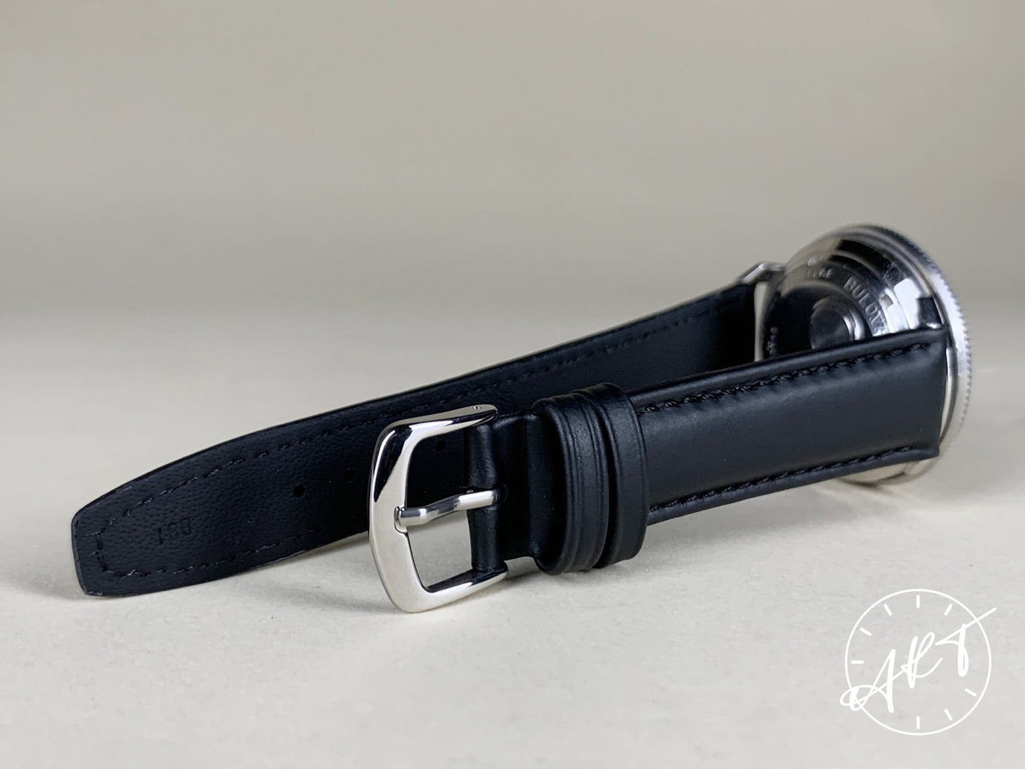 Vintage 1969 Accutron Astronaut 214 Black Dial SS Tuning Fork Pilot Watch