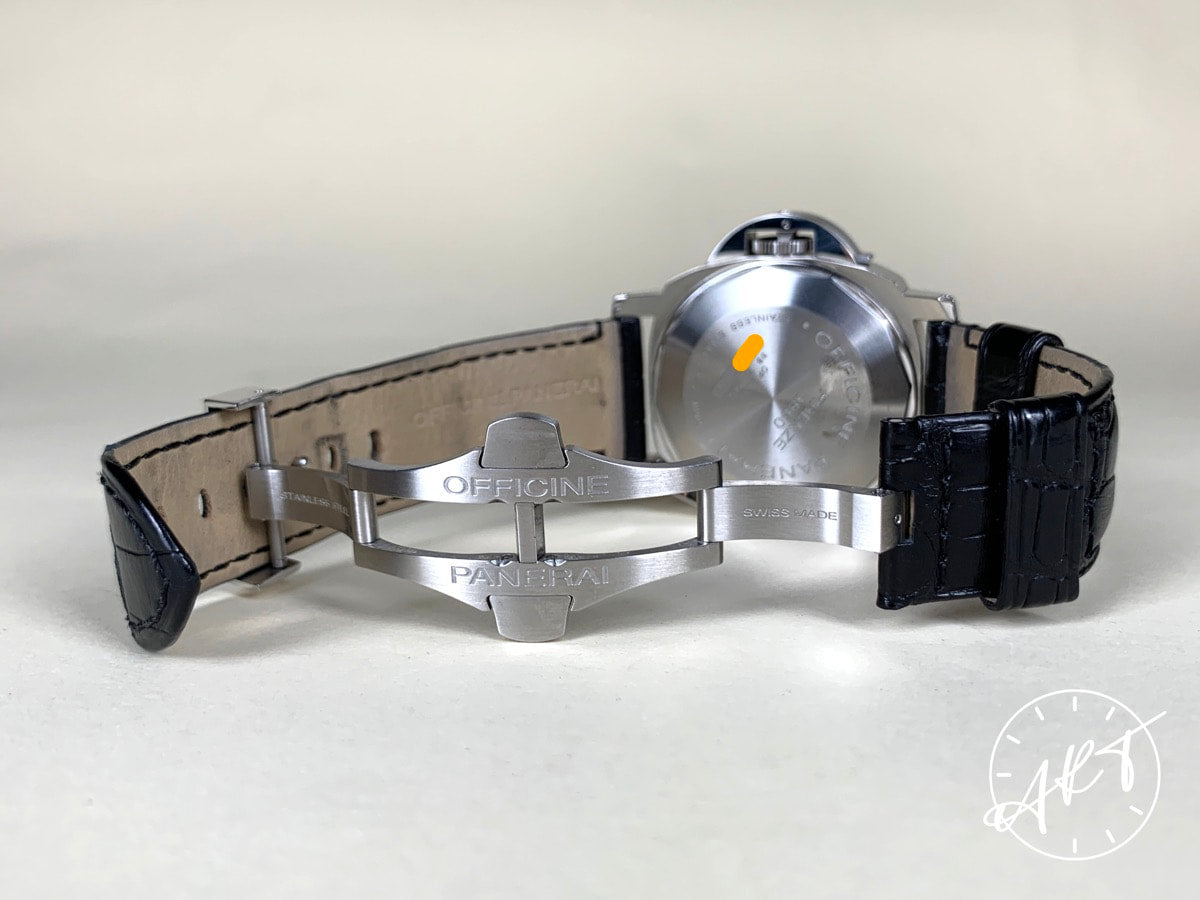 Panerai PAM 104 Luminor Marina Black Dial SS Auto Diver Watch PAM00104 w/ B&P