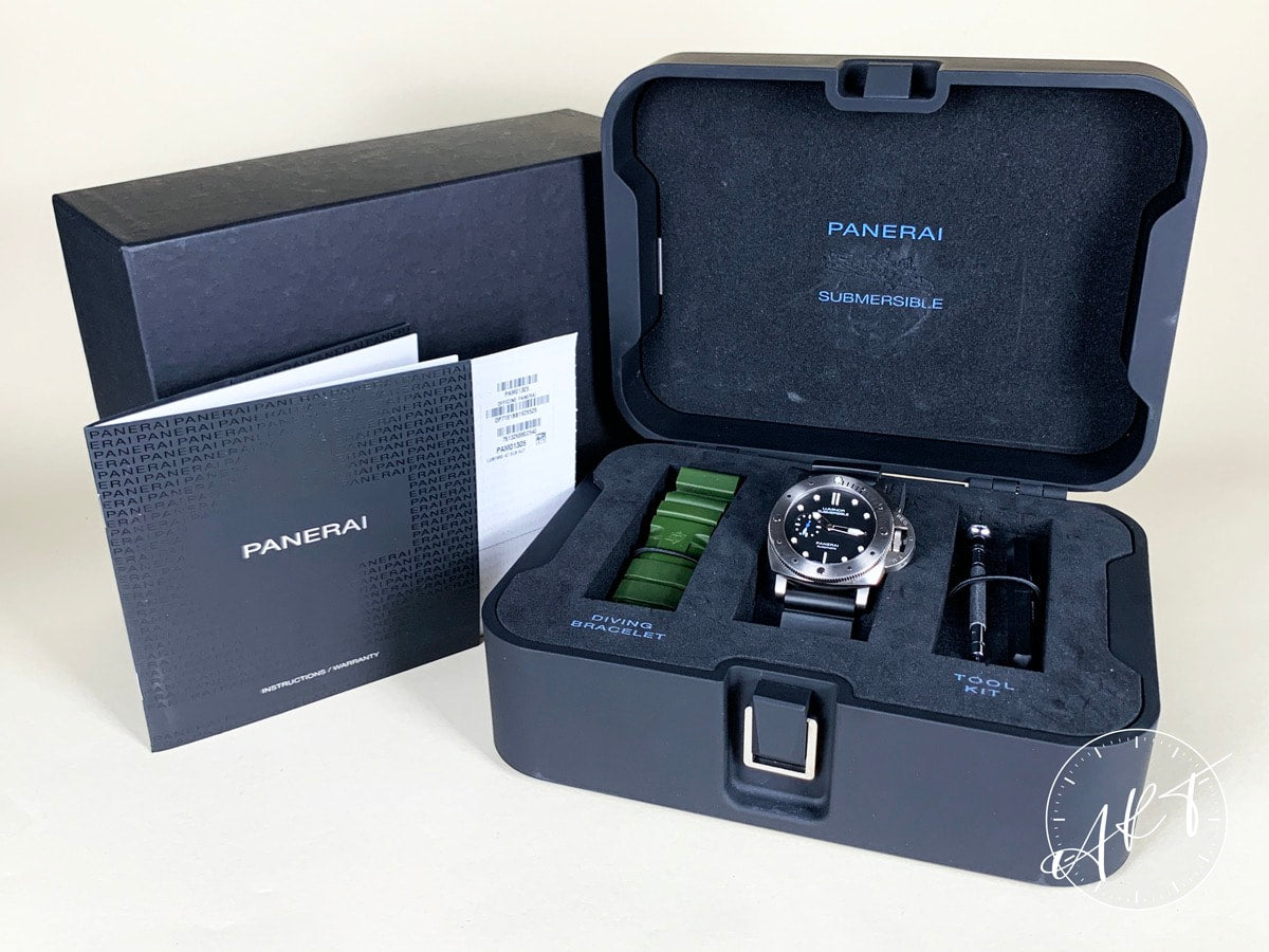 Panerai PAM 1305 Luminor Submersible 3 Days Titanium Diver Watch PAM01305 BP
