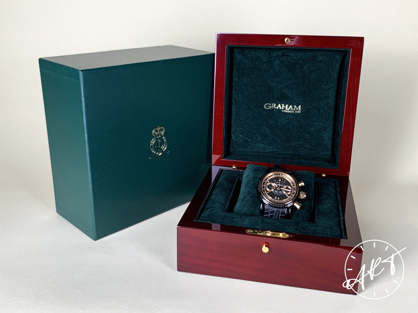Graham Silverstone Chrono Big Date Carbon Fiber Dial Woodcote II Ltd Watch w/Box