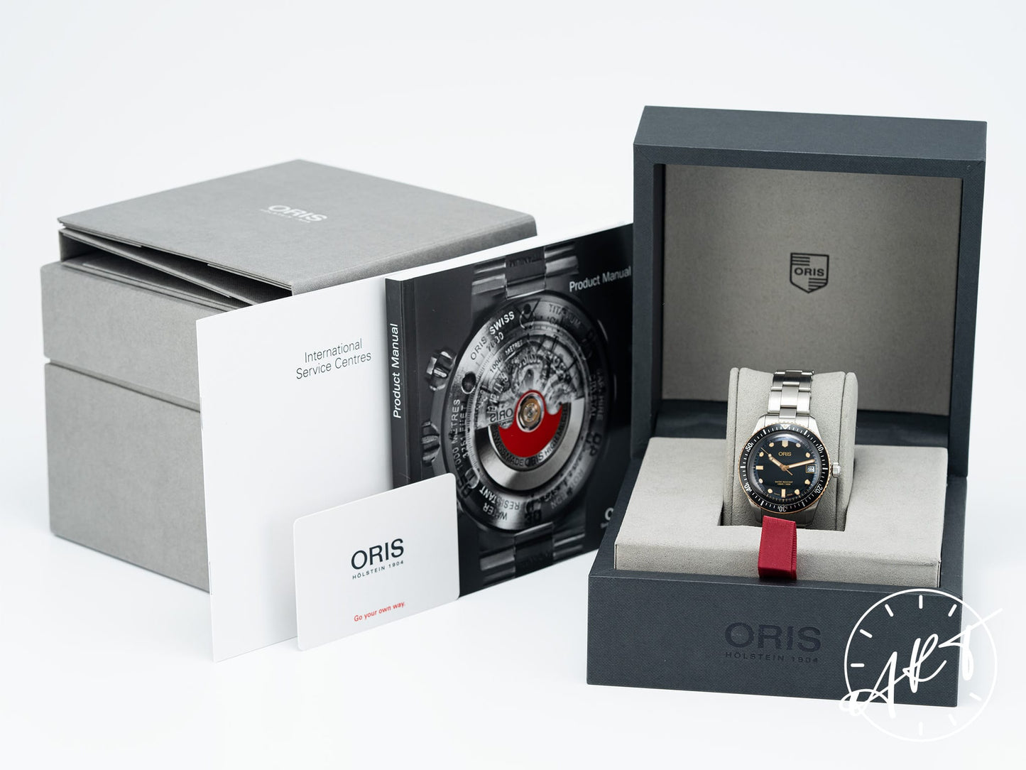 Oris Divers Sixty-Five 36 Black Dial SS Auto Watch 01 733 7747 4354 w/ B&P