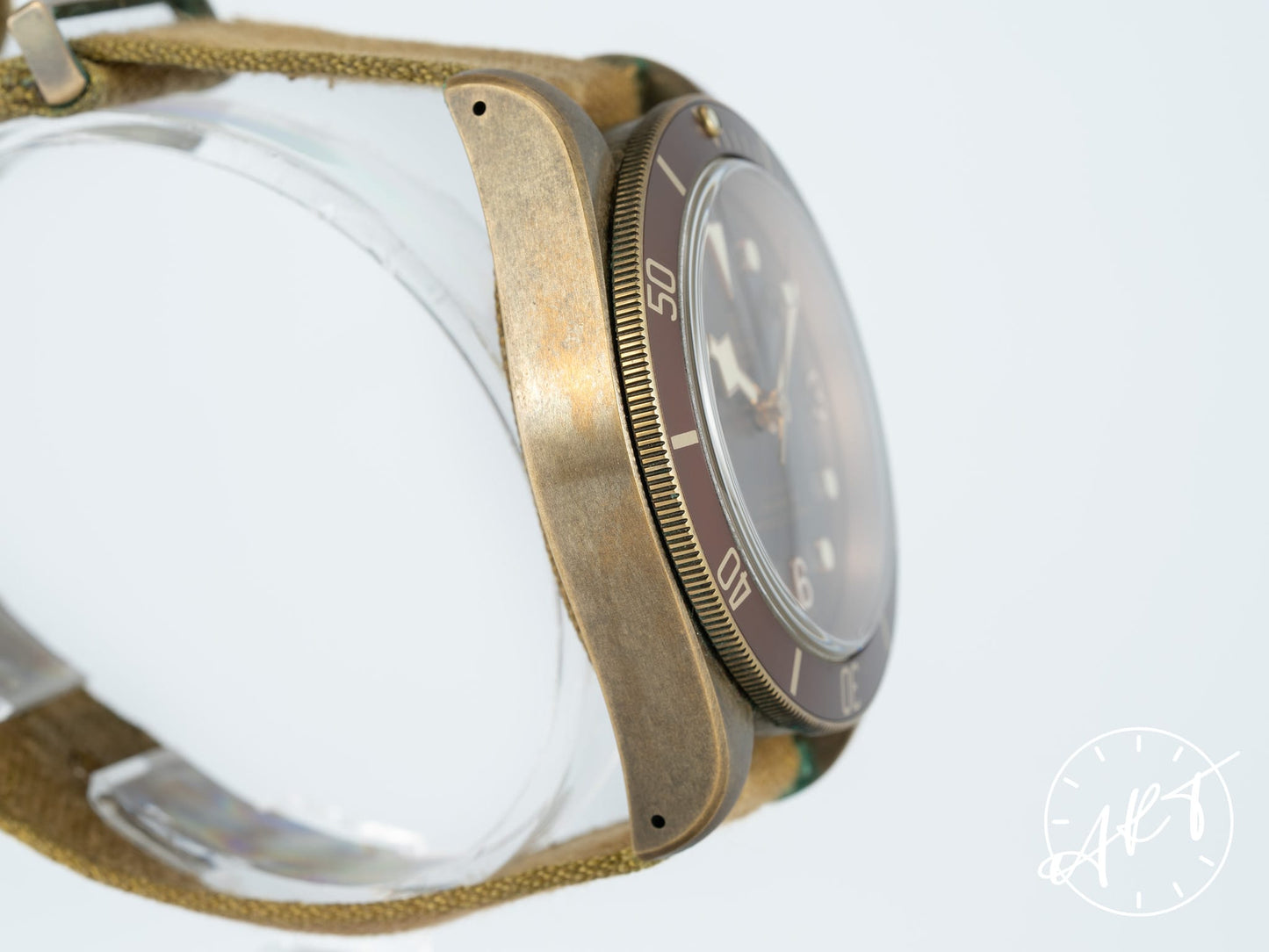 Tudor Black Bay Bronze Brown Dial Bronze Automatic Diver Watch 79250BM w/ B&P