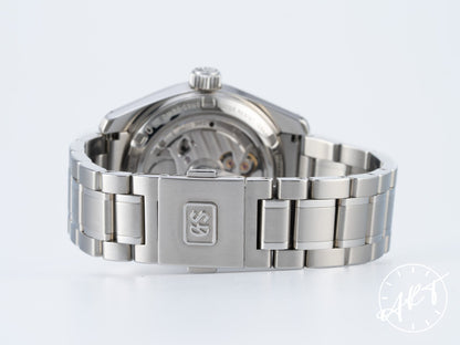 Grand Seiko Heritage Pink Kirazuri Dial Spring Drive US 300 Pcs Ltd Watch SBGA509 BP