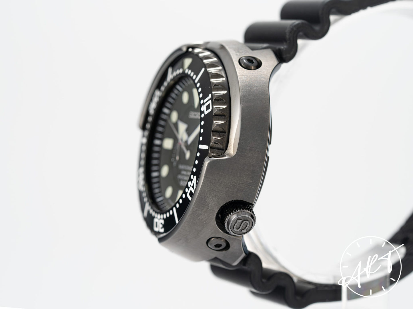 Seiko Prospex Marinemaster Spring Drive Tuna Titanium Watch SBDB009 BP