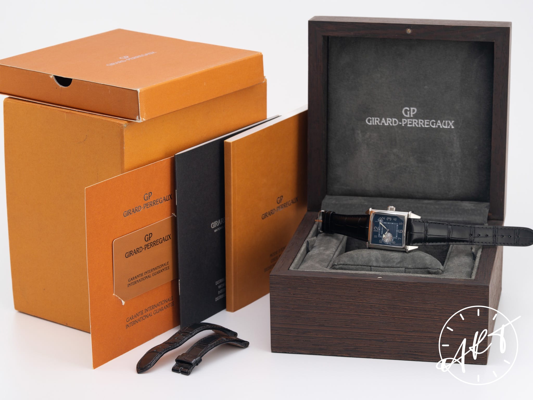 Girard-Perregaux Vintage 1945 Blue Dial Stainless Steel Auto
