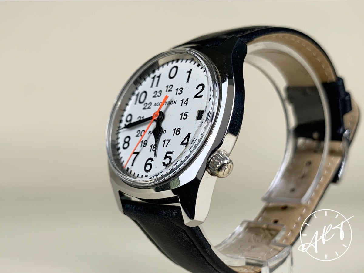 Vintage 1970 Accutron Canadian Railroad White Dial SS Tuning Fork Field Watch