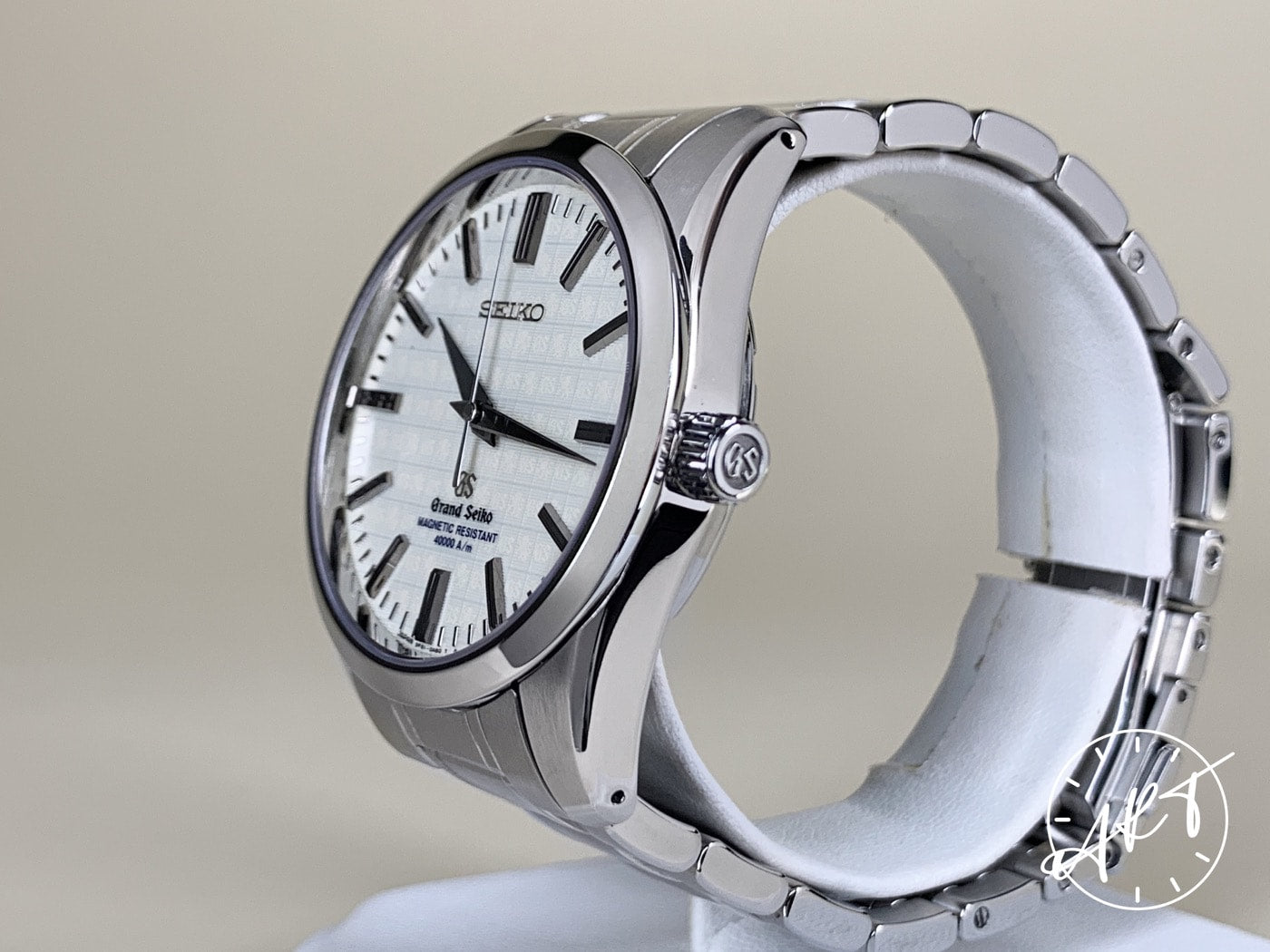 Grand Seiko 40000 A/M Magnetic-Resistant Silver Dial Quartz Watch w/Box