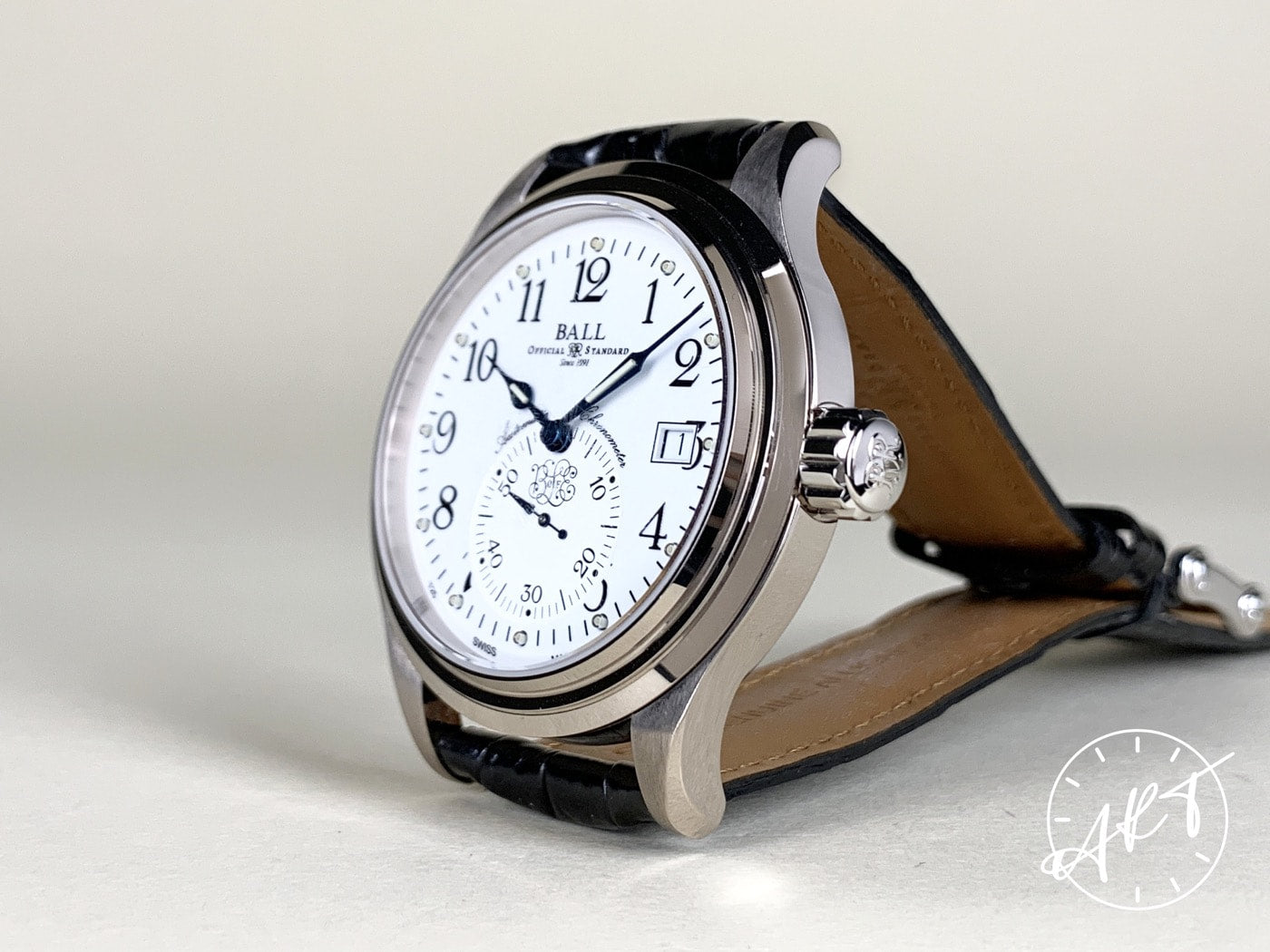 BALL Trainmaster White Dial 18K WG Auto 115 Pcs Ltd Field Watch NM1052D w/ B&P
