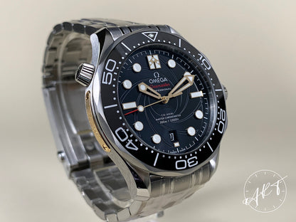 NEW Omega Seamaster Diver 300M Black Dial SS Auto James Bond Ltd Ed Watch w/ B&P