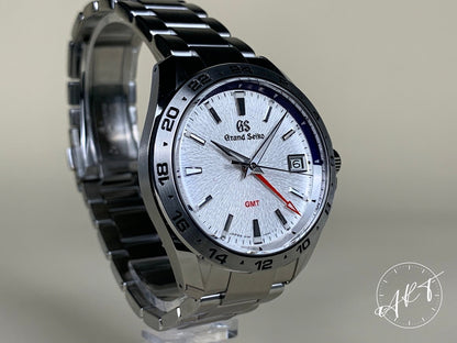 NEW Grand Seiko Sport Silver Dial SS Quartz Shinjuku Isetan Ltd Watch SBGN017 BP