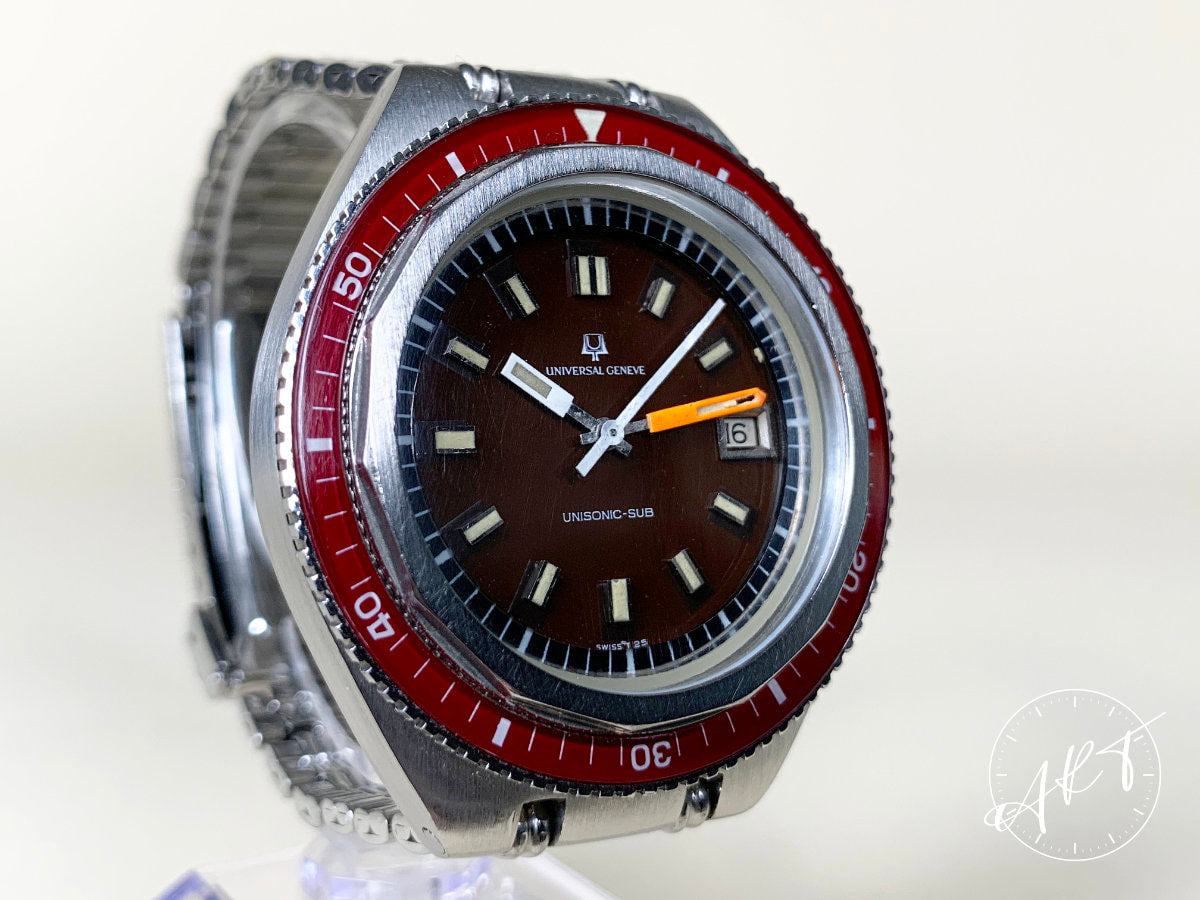 Vintage Universal Genève Unisonic-Sub Red Dial Stainless Steel Tuning Fork Watch