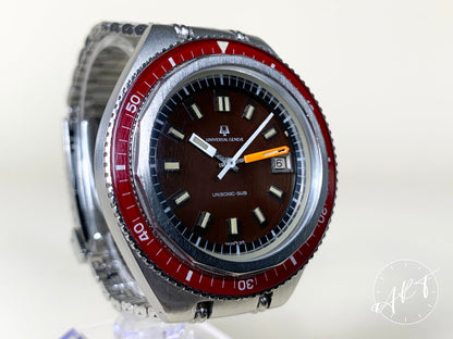 Vintage Universal Genève Unisonic-Sub Red Dial Stainless Steel Tuning Fork Watch