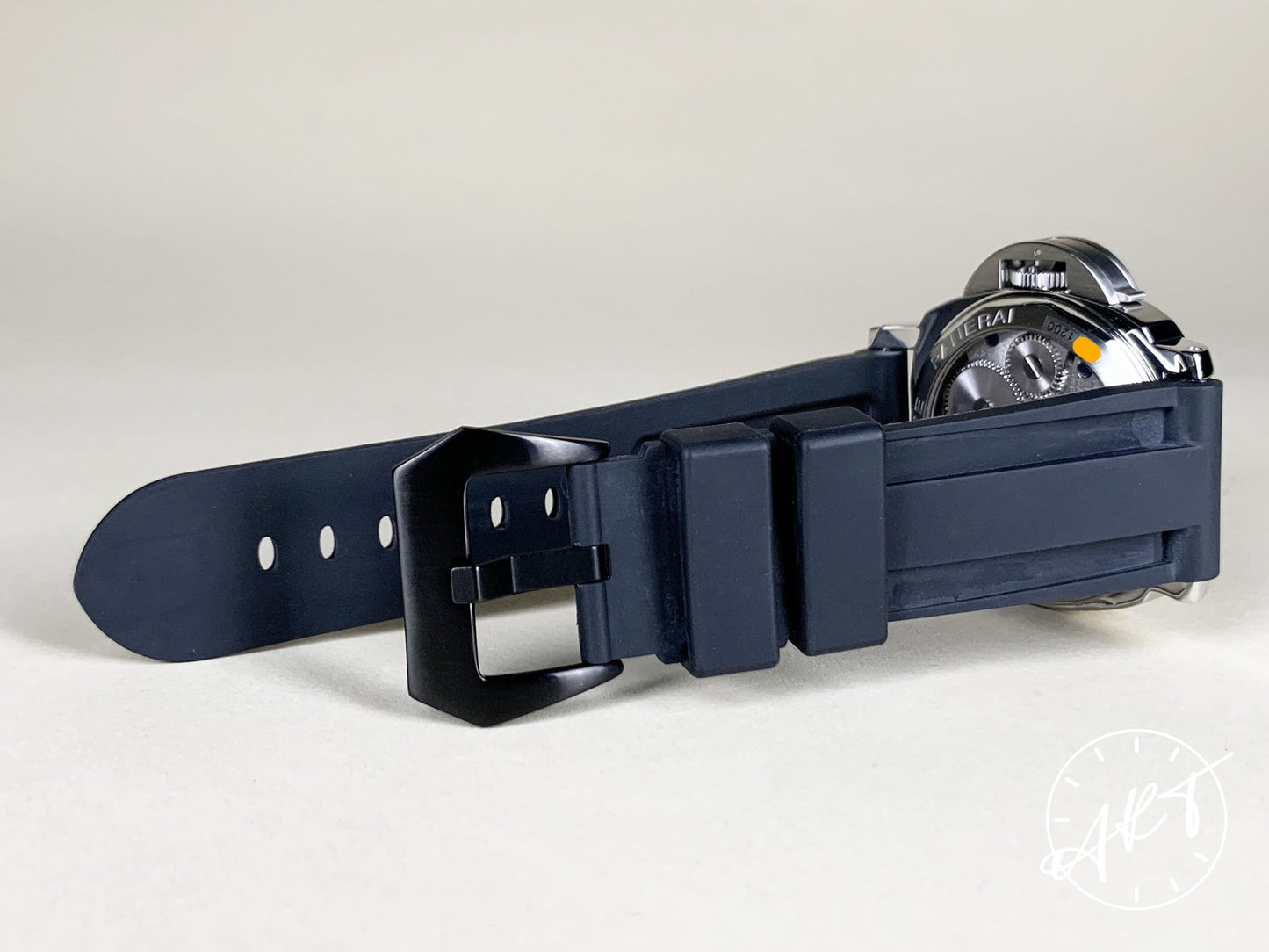 Panerai PAM 112 Luminor Base G Serial Black Dial SS Diver Watch PAM00112 w/ Box