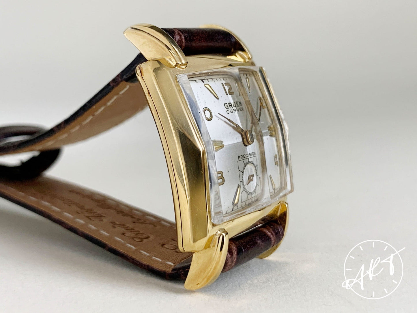 Vintage 1940s Gruen Curvex Silver Dial 10K Gold Filled Manual Wind Watch