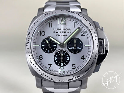 Panerai PAM 60 Luminor Chrono Flyback Panda Dial 300 Pcs Ltd Watch PAM00060 BP