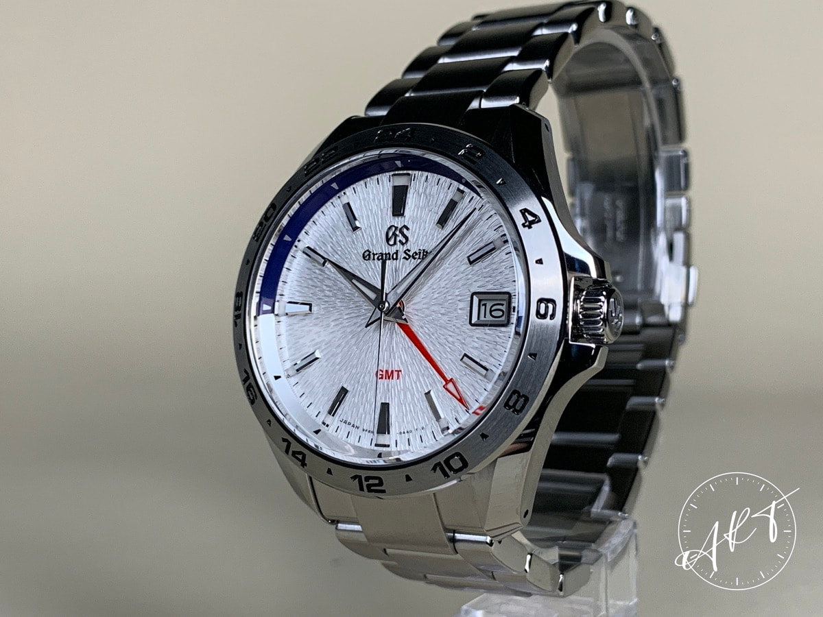NEW Grand Seiko Sport Silver Dial SS Quartz Shinjuku Isetan Ltd Watch SBGN017 BP
