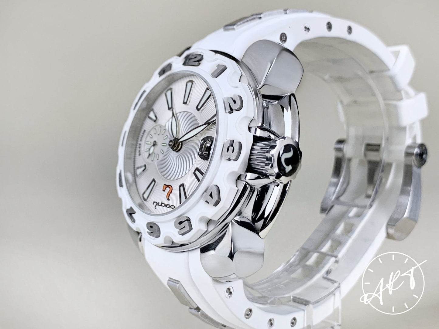 Nubeo Medusse Project White Bezel Silver Dial SS Auto Ltd Ed Diver Watch